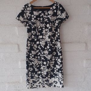 Talbots Black and White Floral Bateau Neckline Short Sleeve Sheath Dress